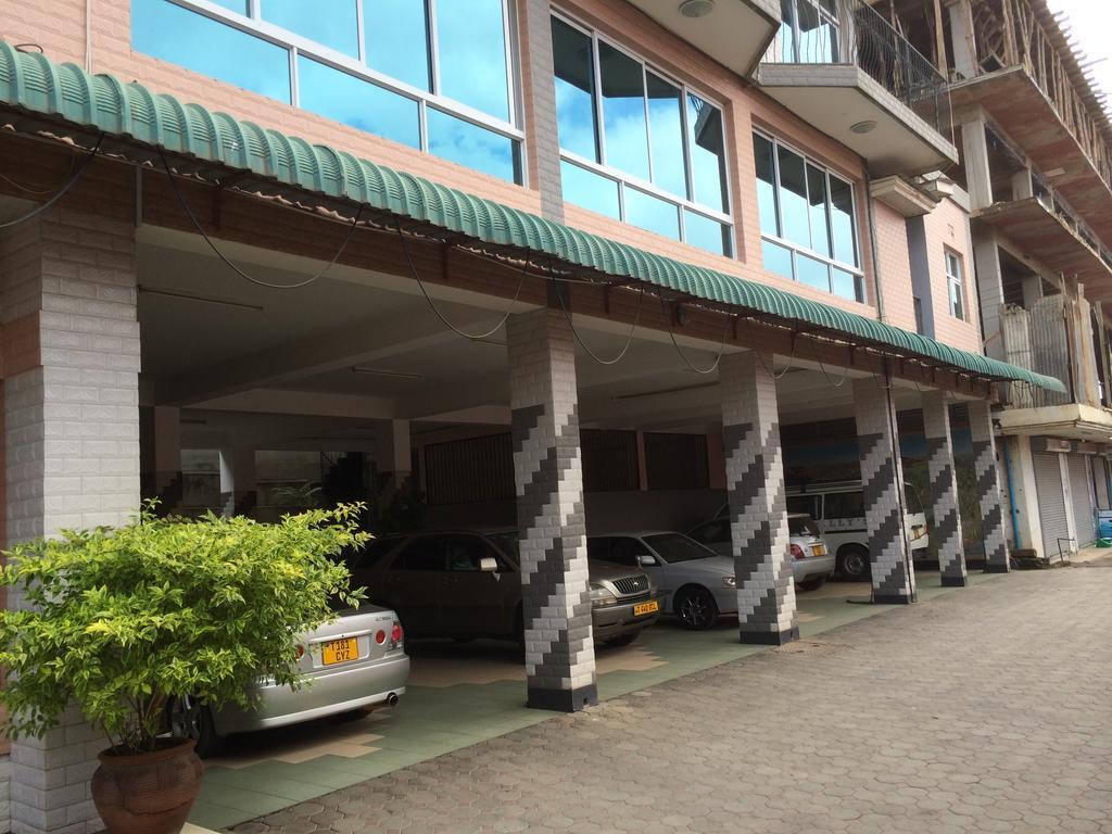 Mc-Elly'S Hotel Arusha Exterior foto